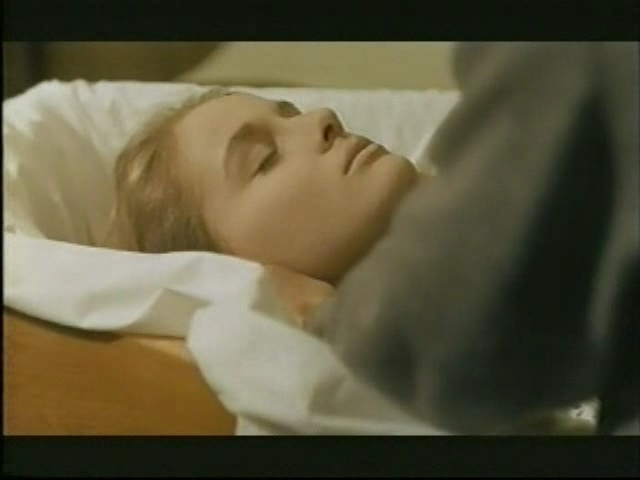 温柔女子剧照的剧照