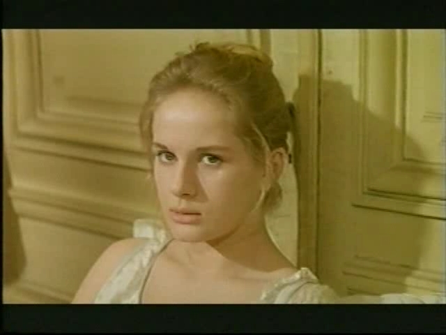 温柔女子剧照的剧照