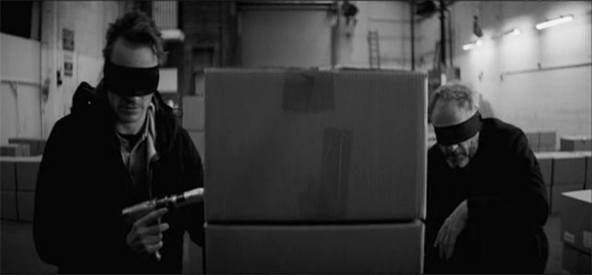 二贼闯黑屋剧照的剧照