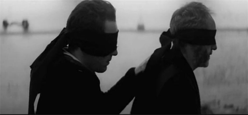 二贼闯黑屋剧照的剧照