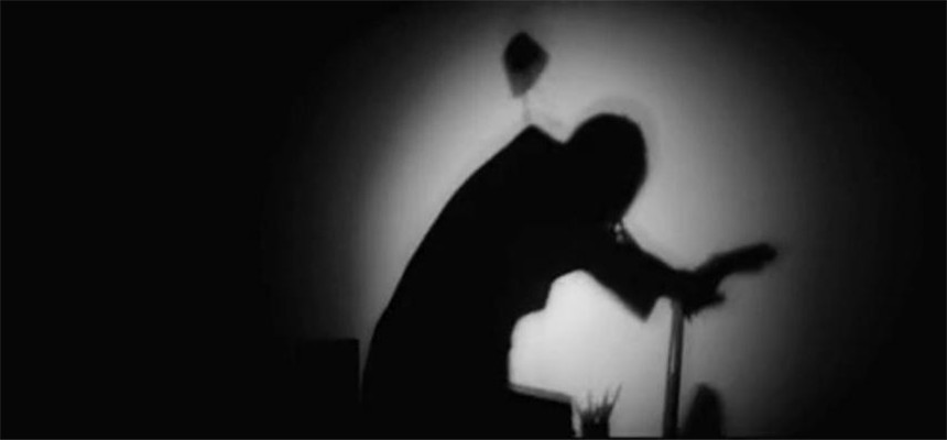 二贼闯黑屋剧照的剧照