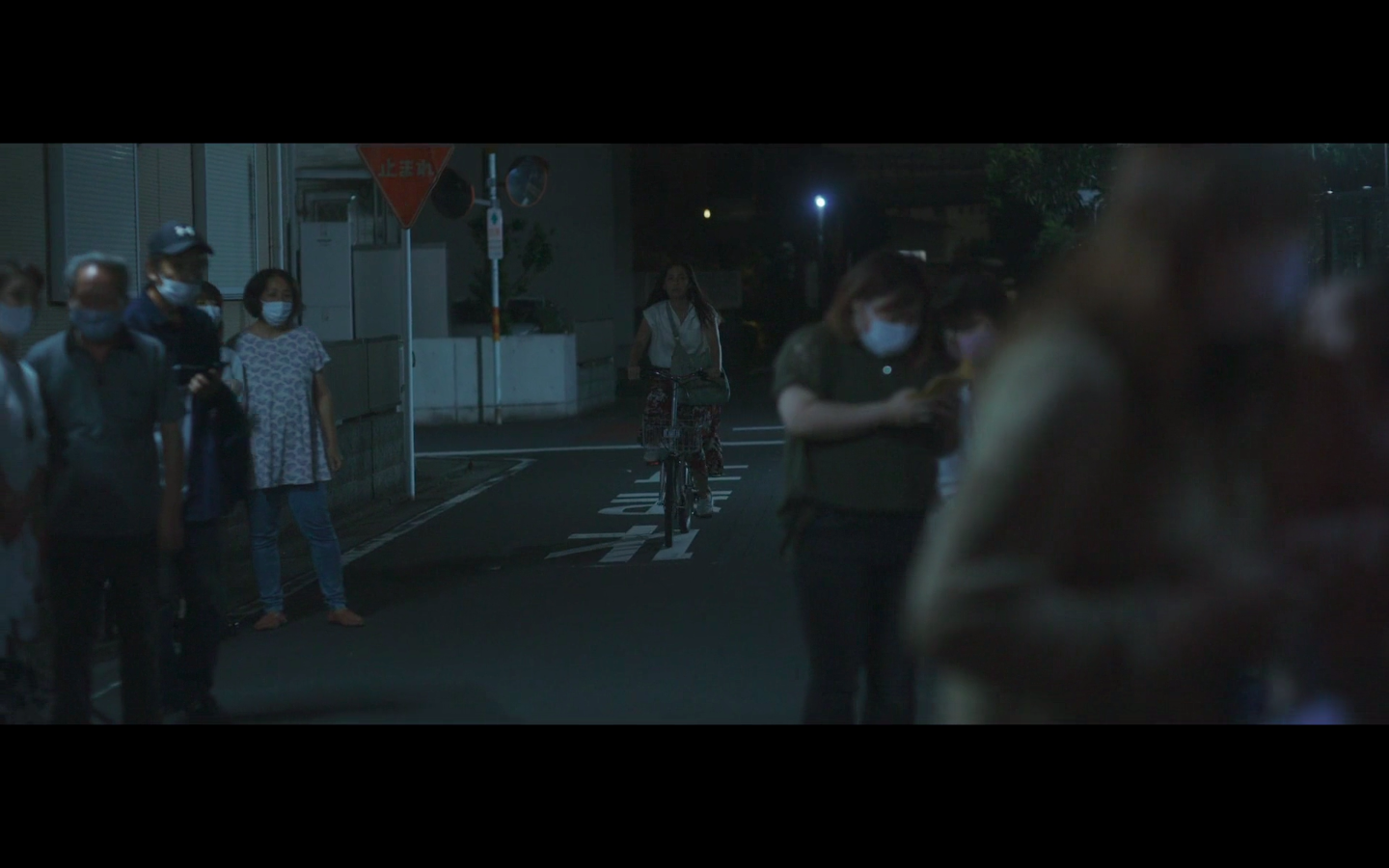 茜色如烧剧照的剧照