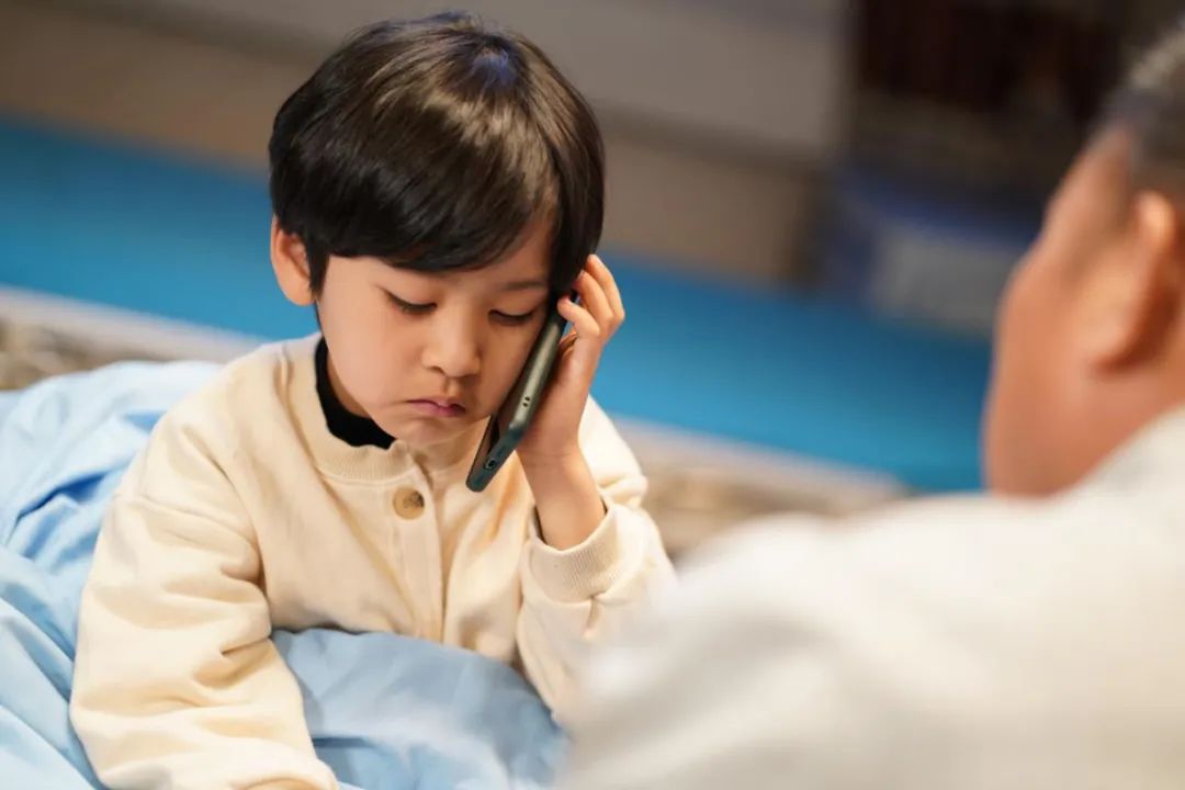 高铁作证剧照的剧照