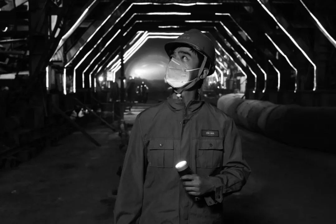 高铁作证剧照的剧照