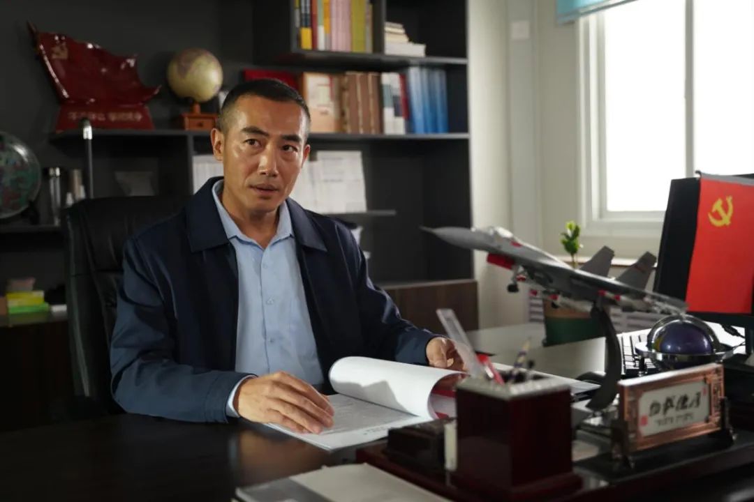 高铁作证剧照的剧照