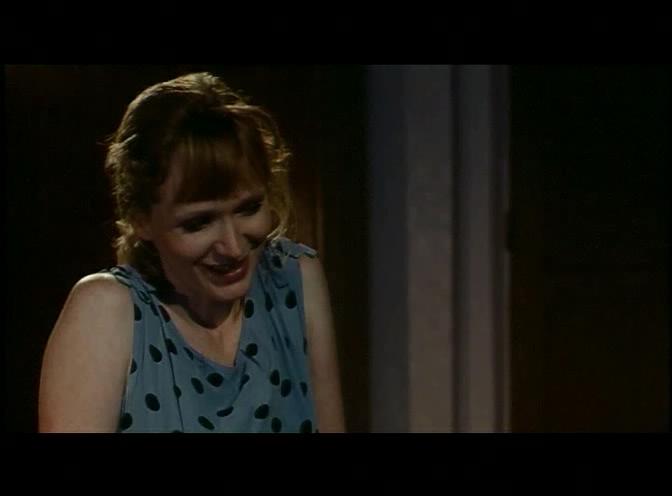 施耐德夫人的悲伤剧照的剧照