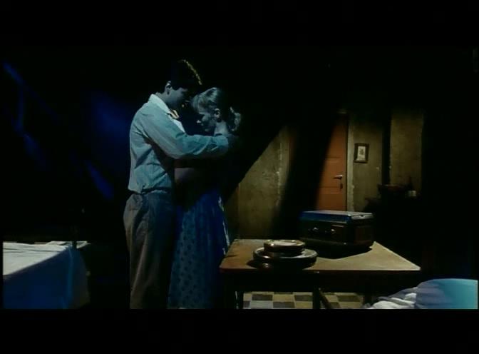 施耐德夫人的悲伤剧照的剧照