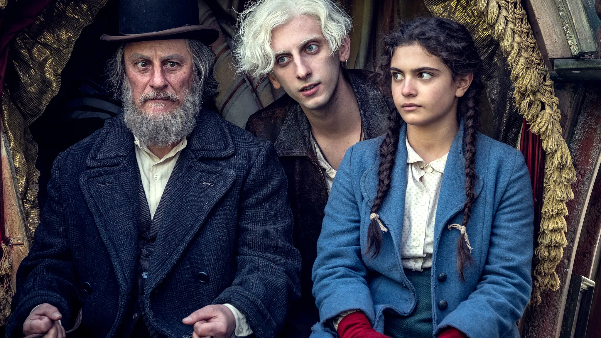 怪人出街剧照的剧照