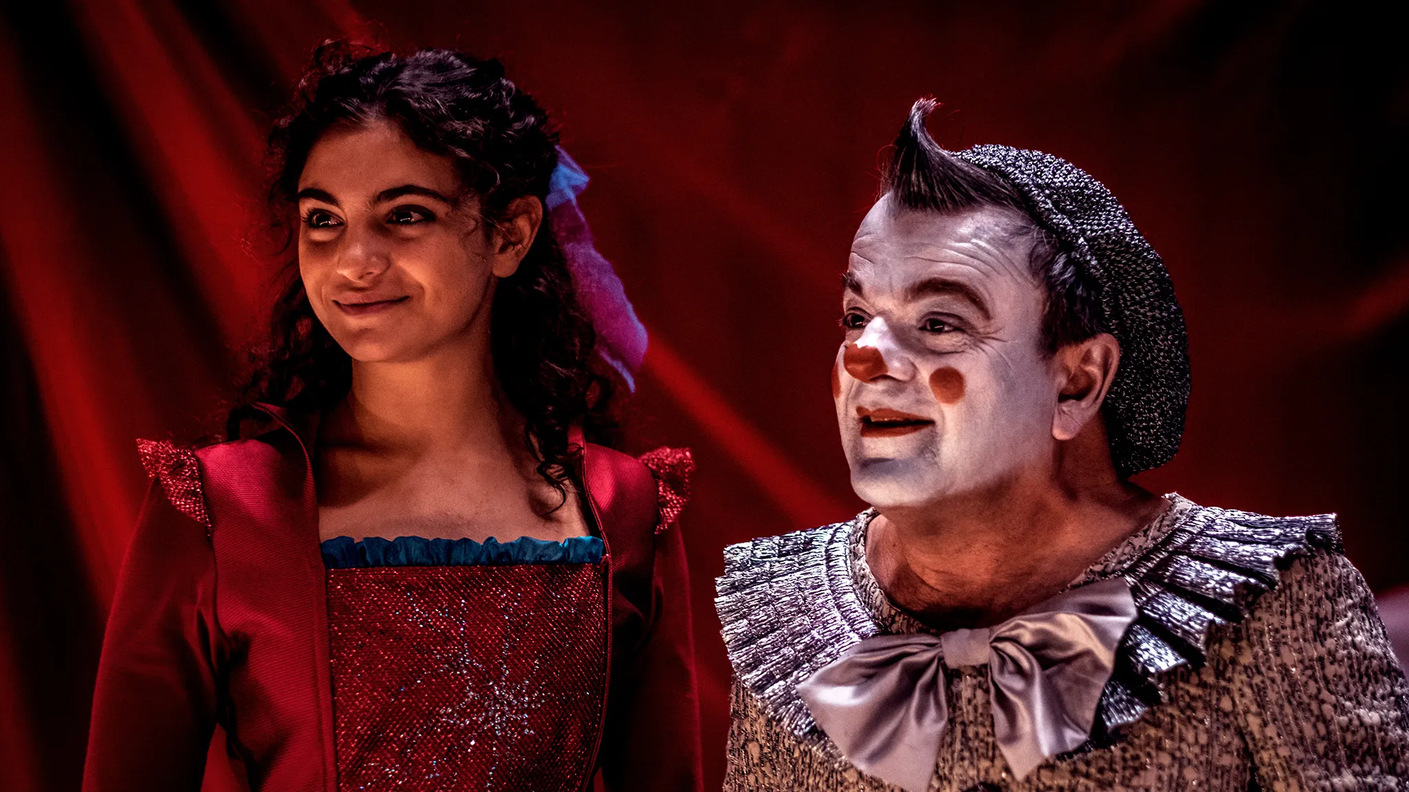 怪人出街剧照的剧照