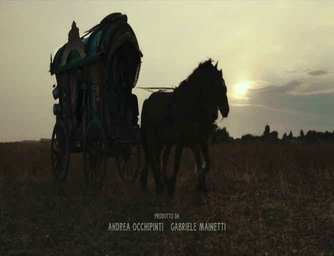 怪人出街剧照的剧照