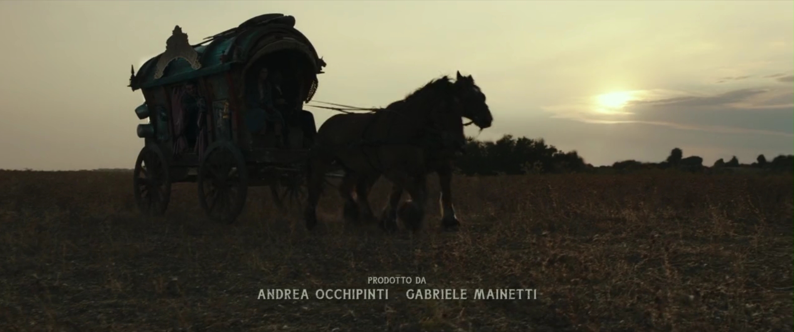 怪人出街剧照的剧照