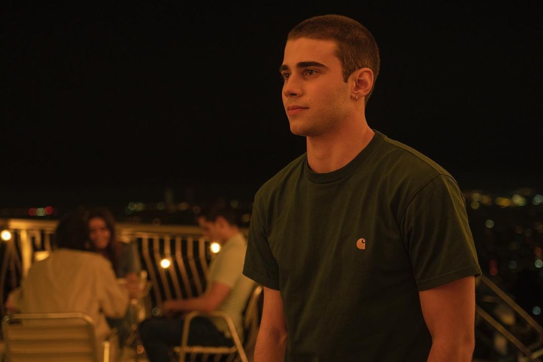 隔窗恋爱剧照的剧照