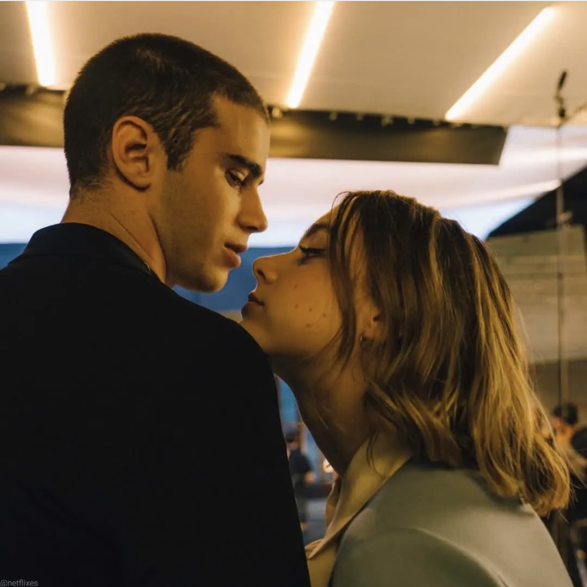 隔窗恋爱剧照的剧照