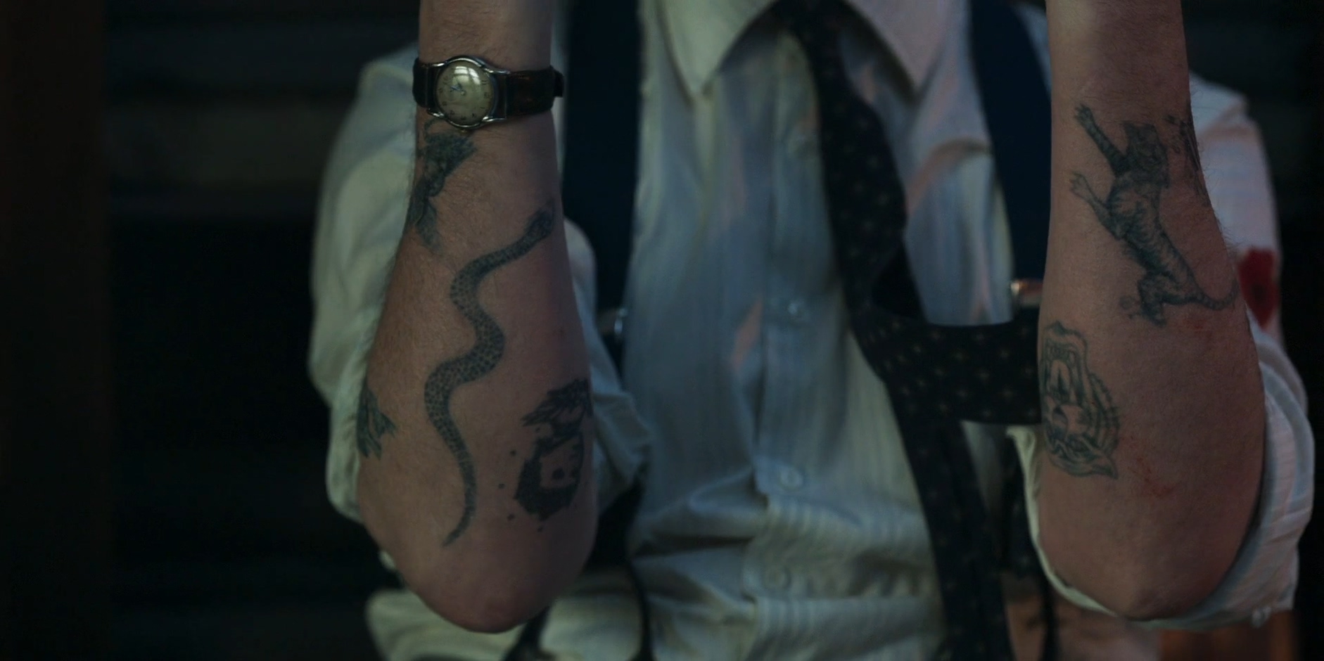 誓不低头剧照的剧照