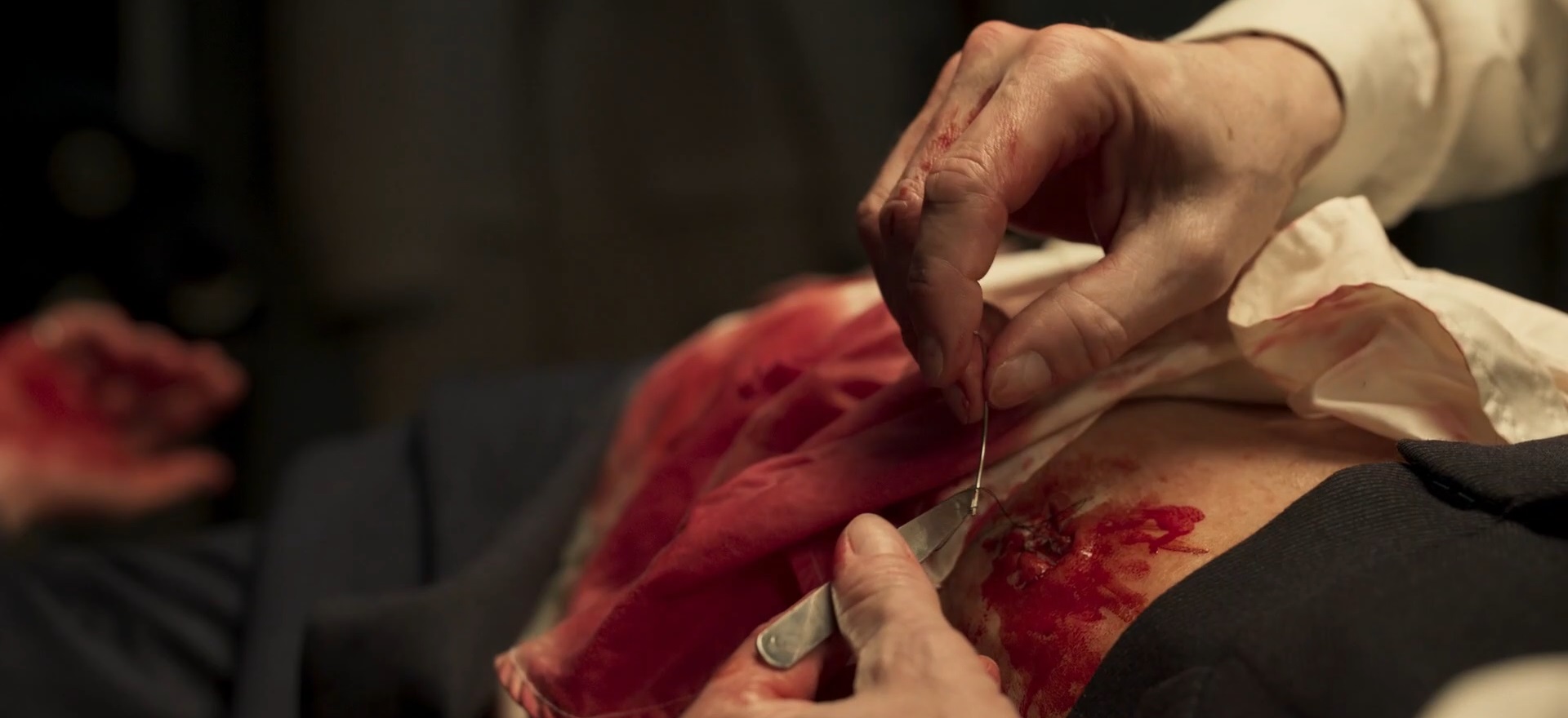 誓不低头剧照的剧照