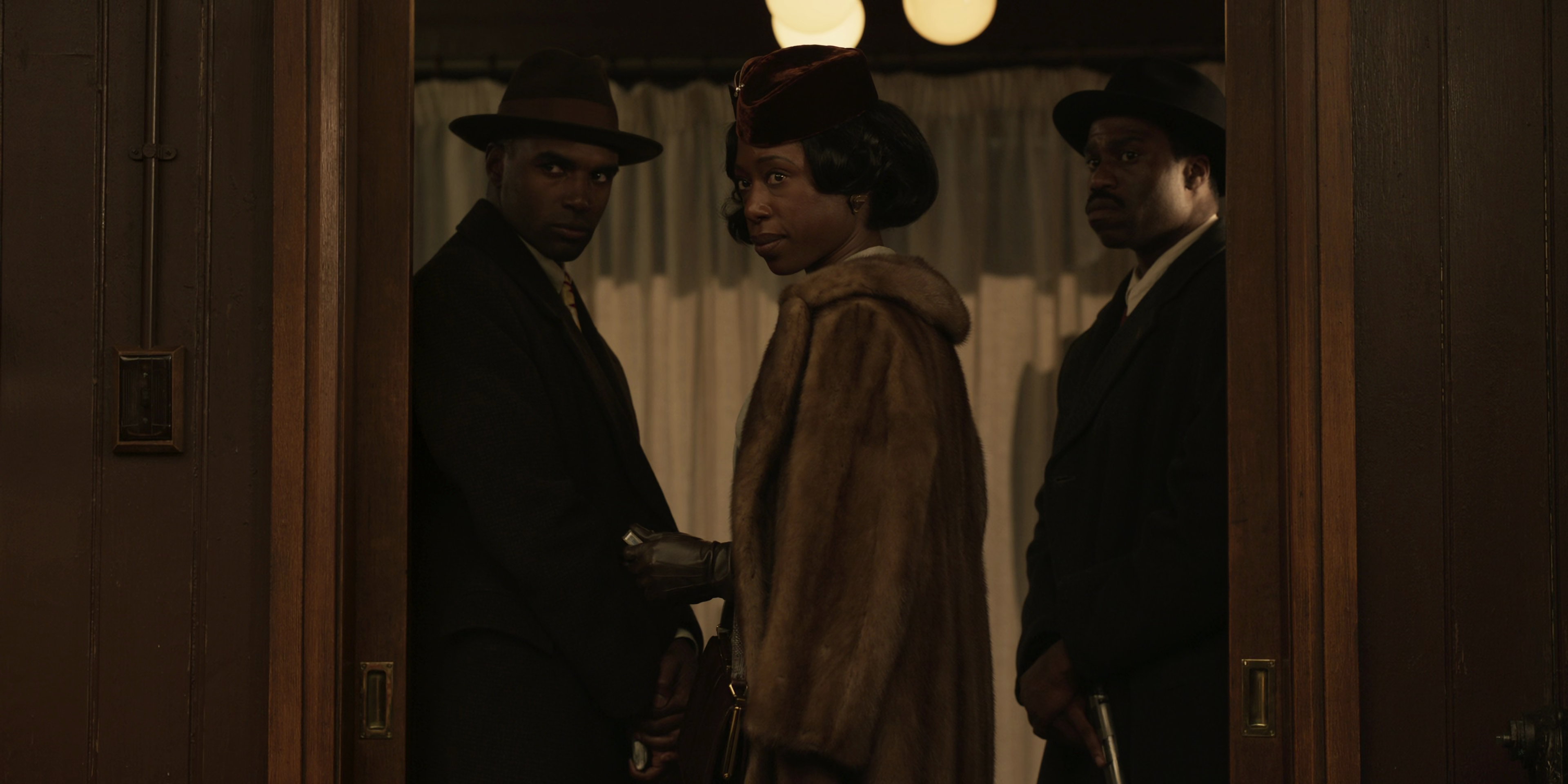 誓不低头剧照的剧照