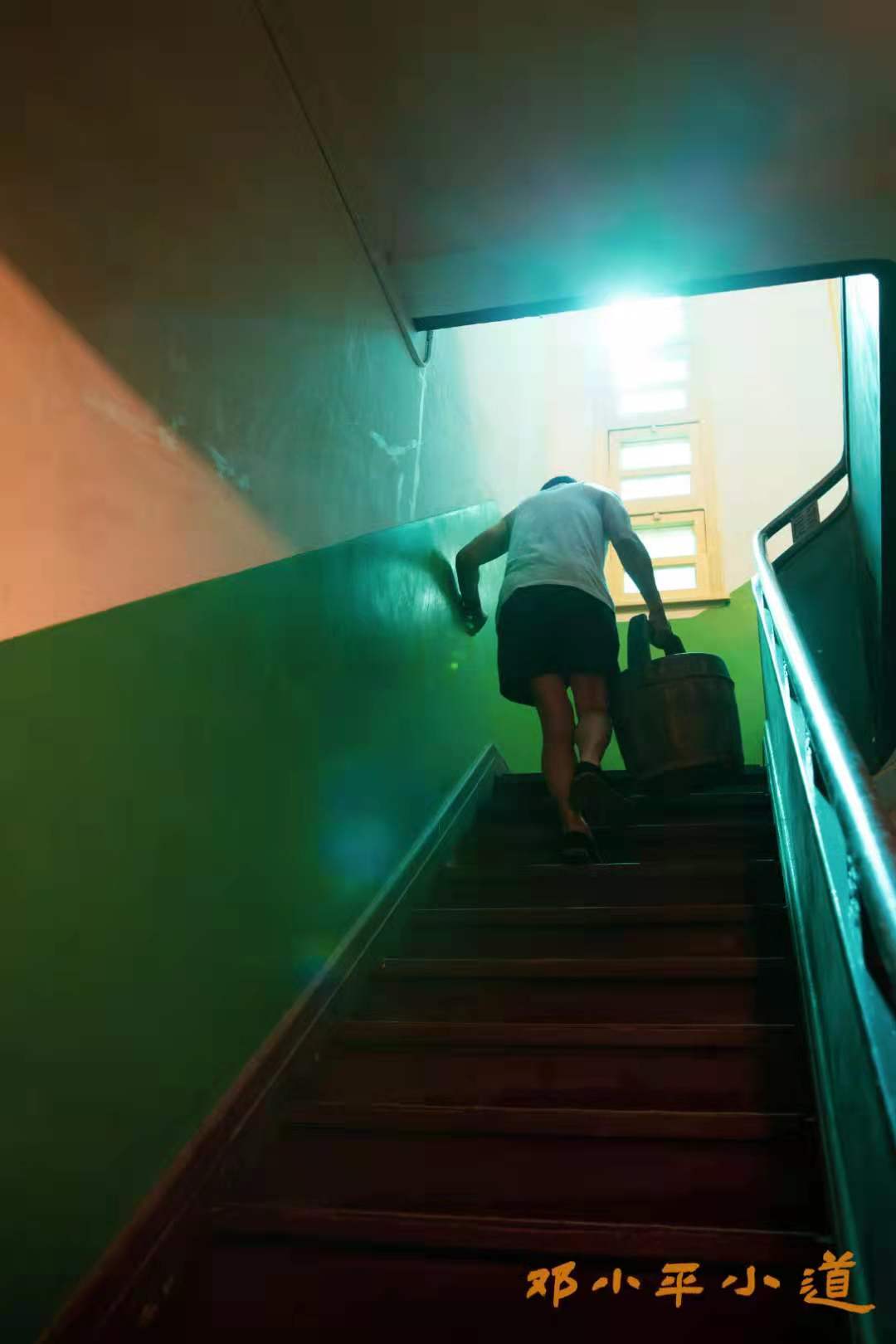 邓小平小道剧照的剧照