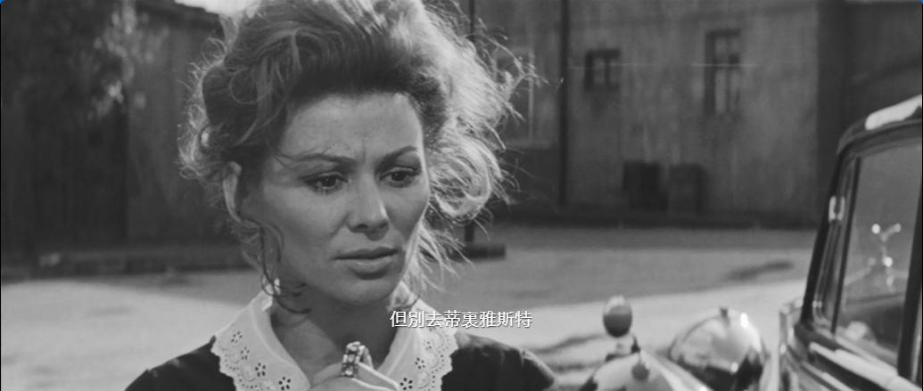 贵妇还乡剧照的剧照