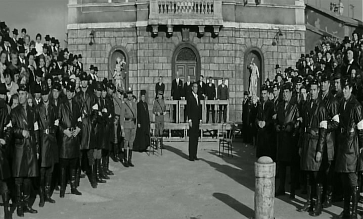 贵妇还乡剧照的剧照