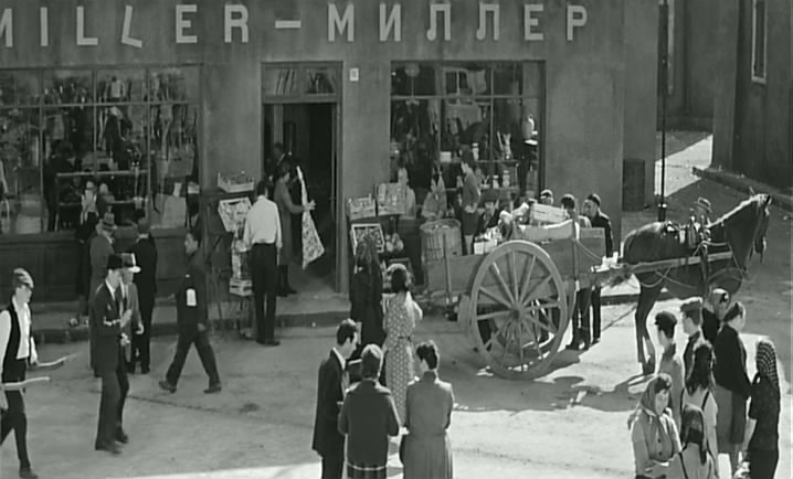 贵妇还乡剧照的剧照