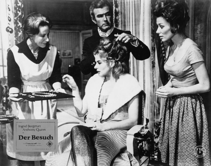 贵妇还乡剧照的剧照