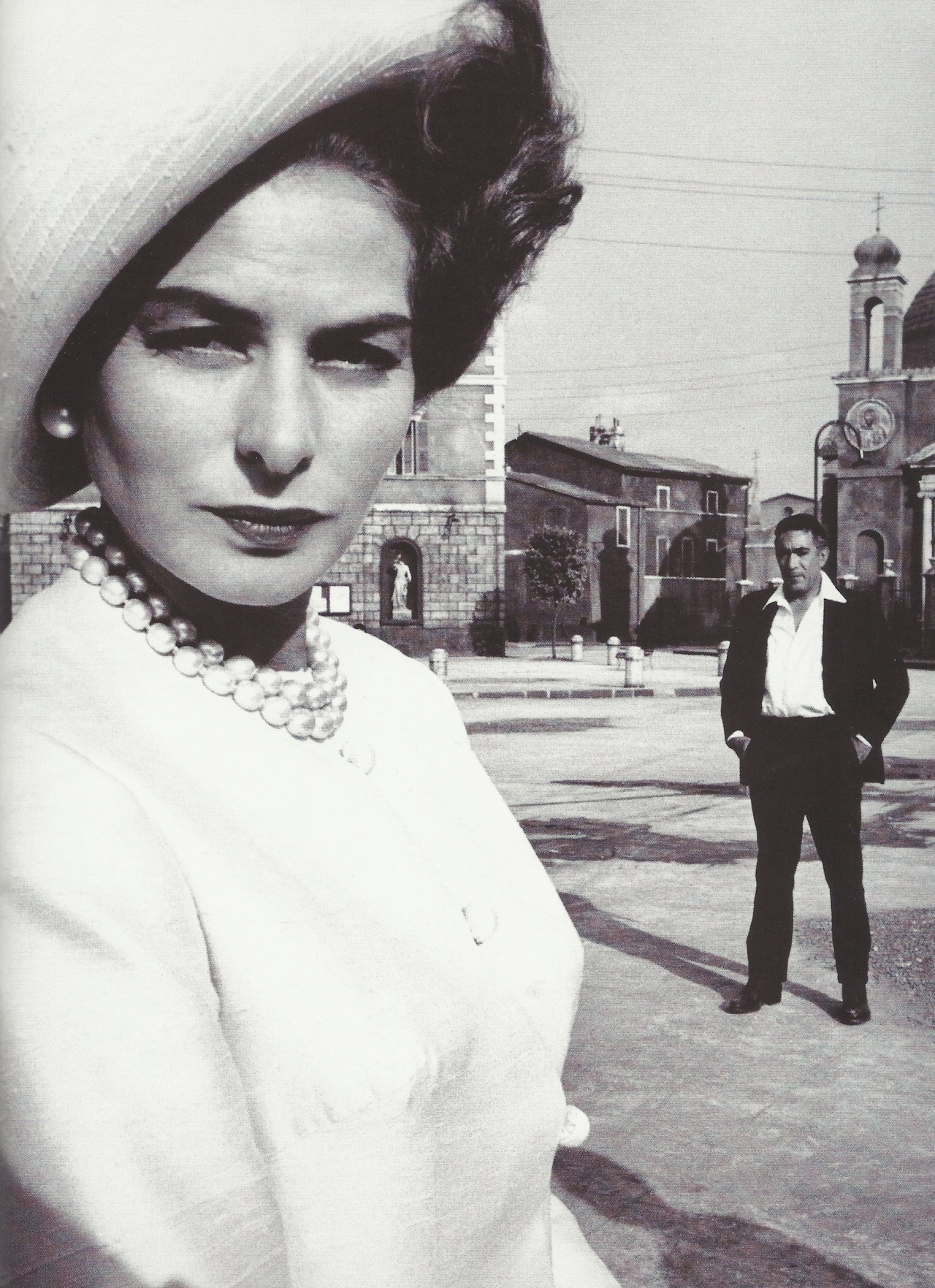 贵妇还乡剧照的剧照