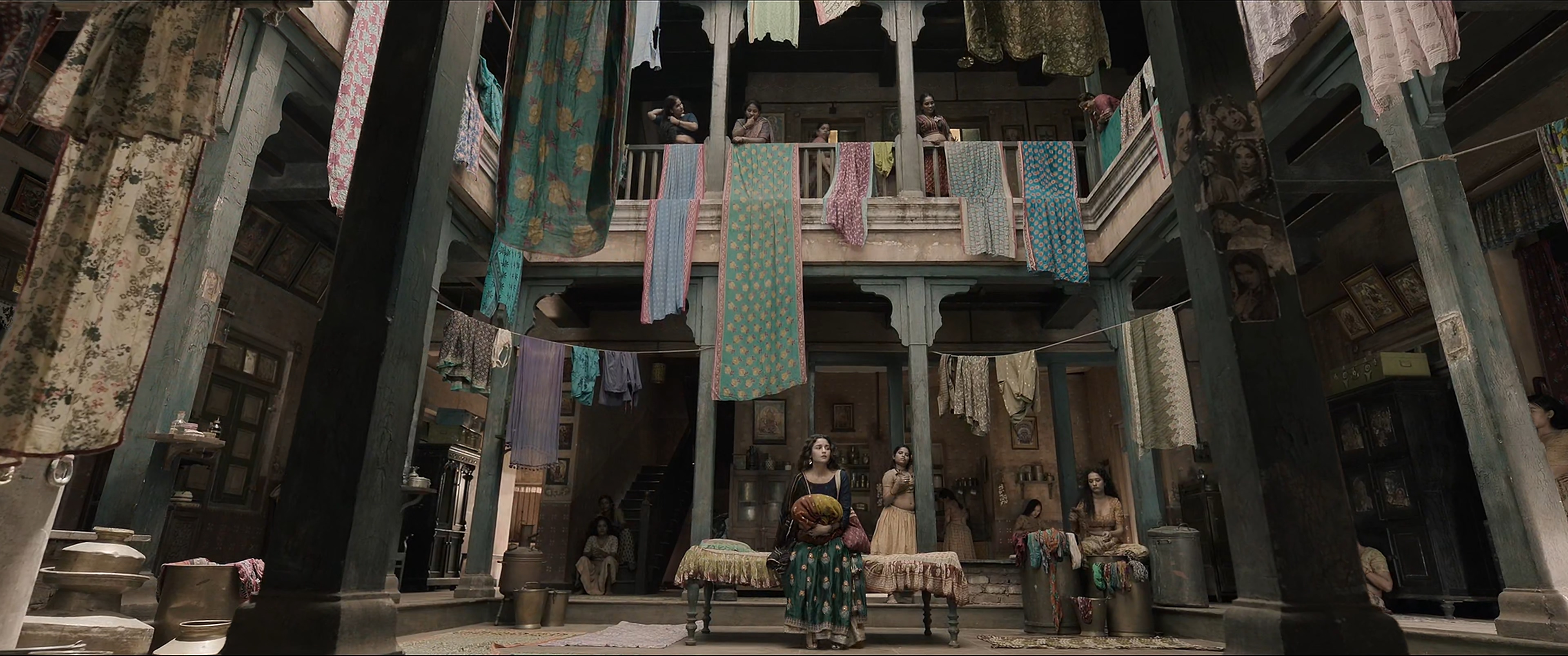 甘古拜·卡蒂娅瓦迪剧照的剧照