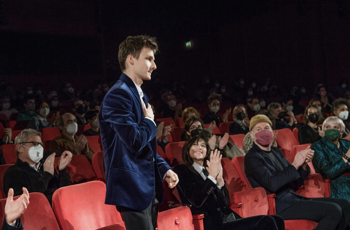 巴黎夜旅人剧照的剧照