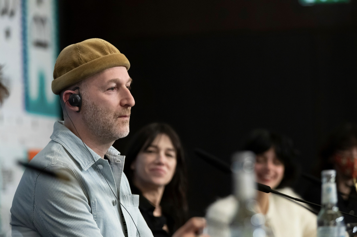 巴黎夜旅人剧照的剧照