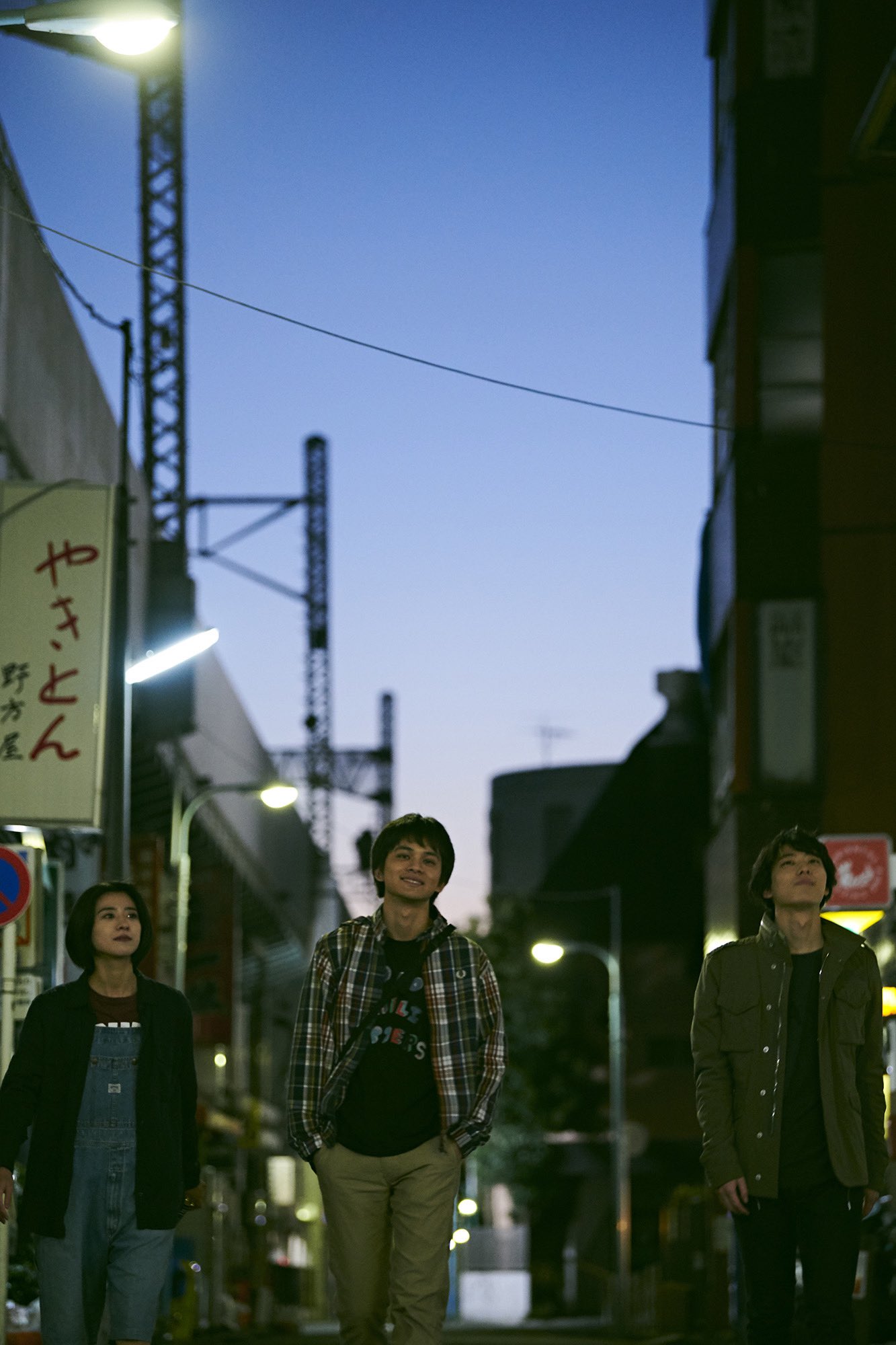 黎明时分的年轻人们剧照的剧照