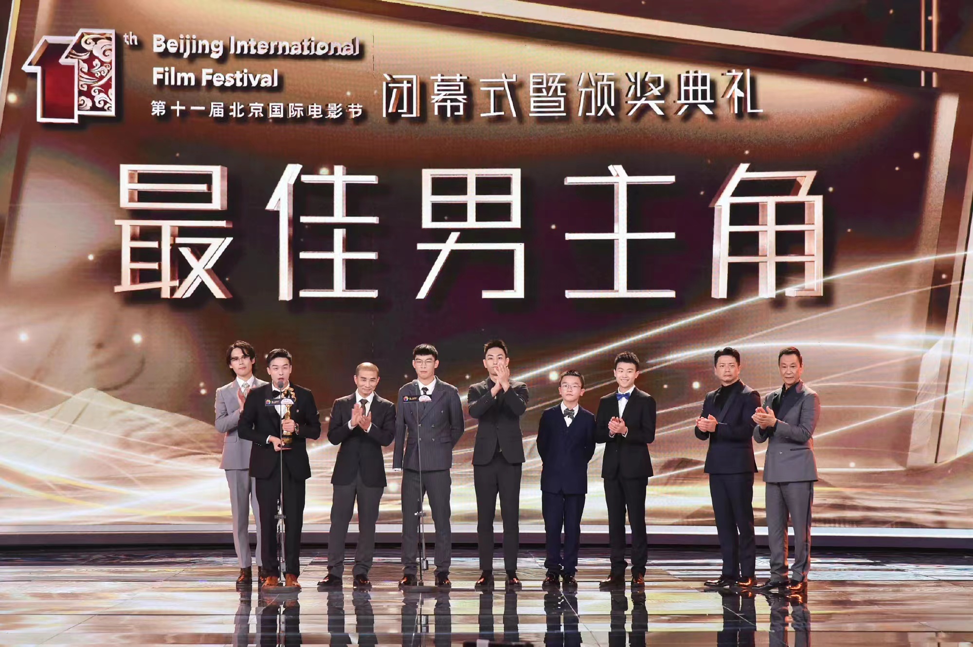 云霄之上剧照的剧照