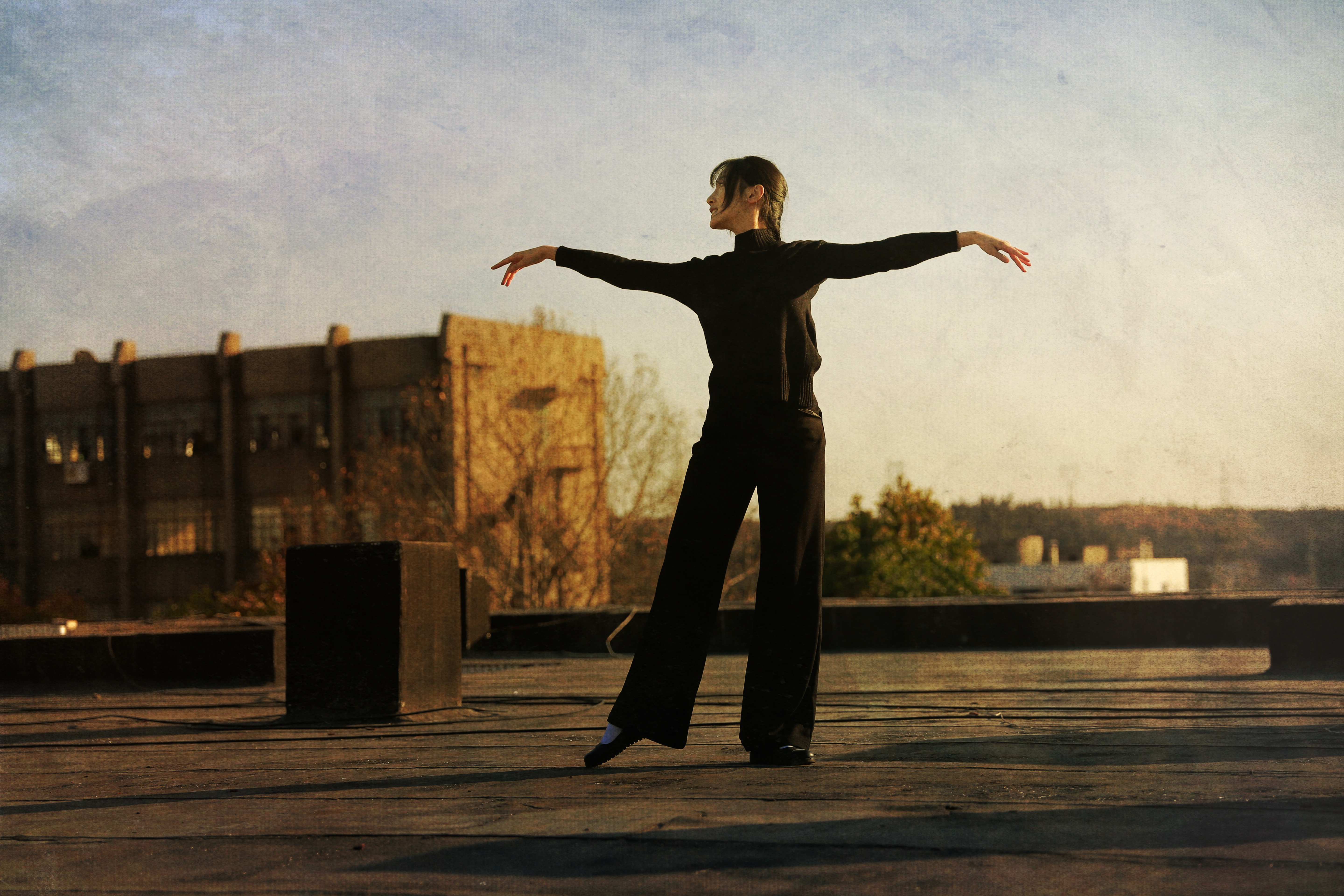 远山淡影剧照的剧照