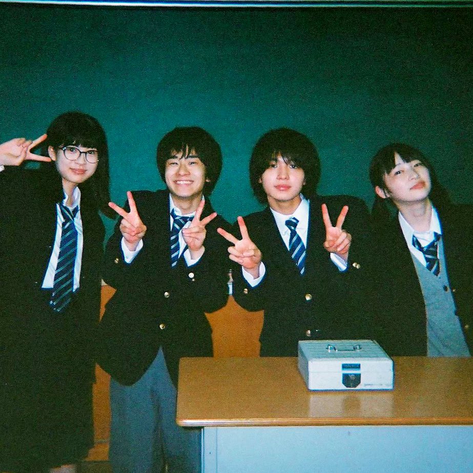 错位的青春剧照的剧照