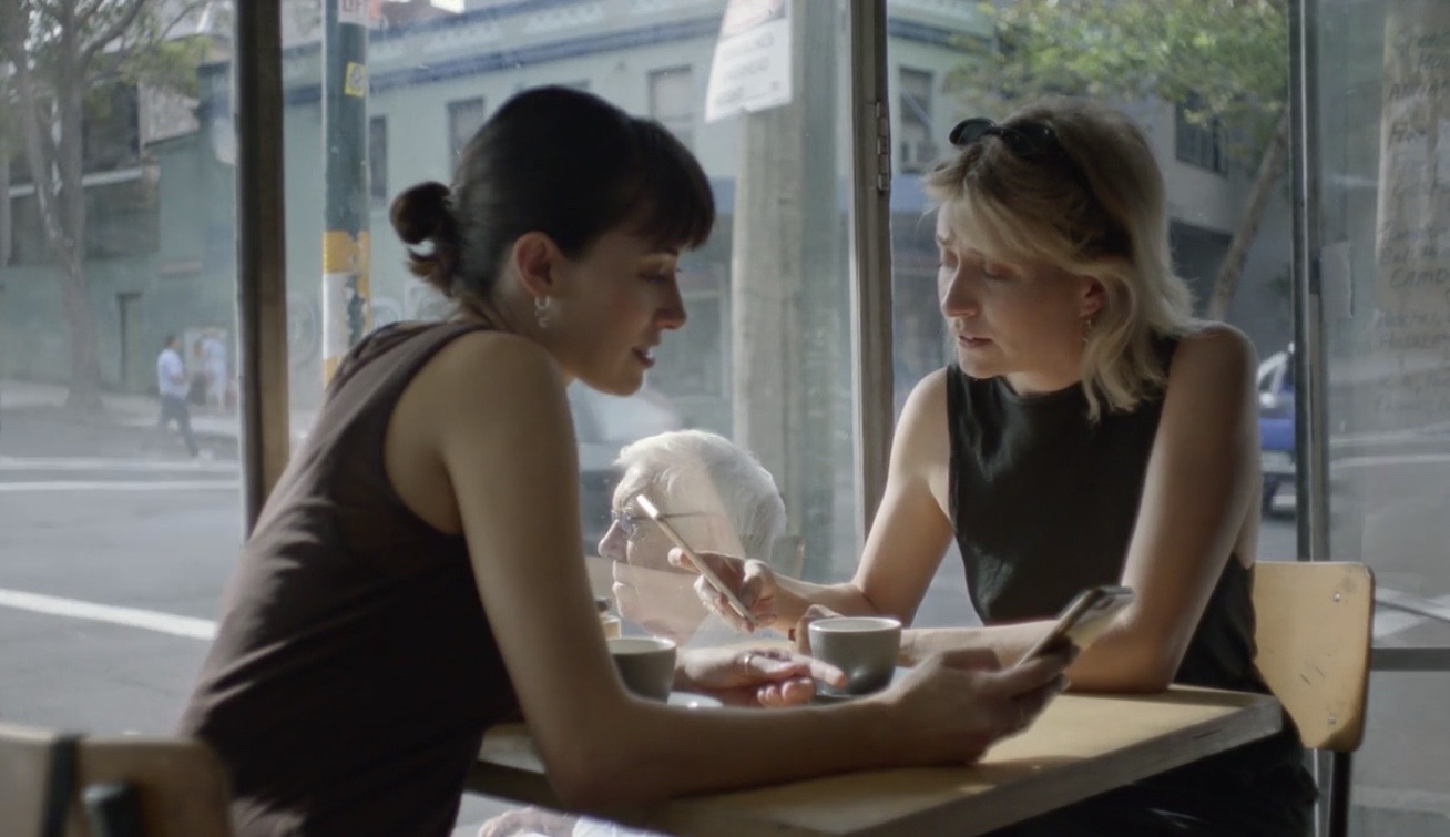 朋友和陌生人剧照的剧照