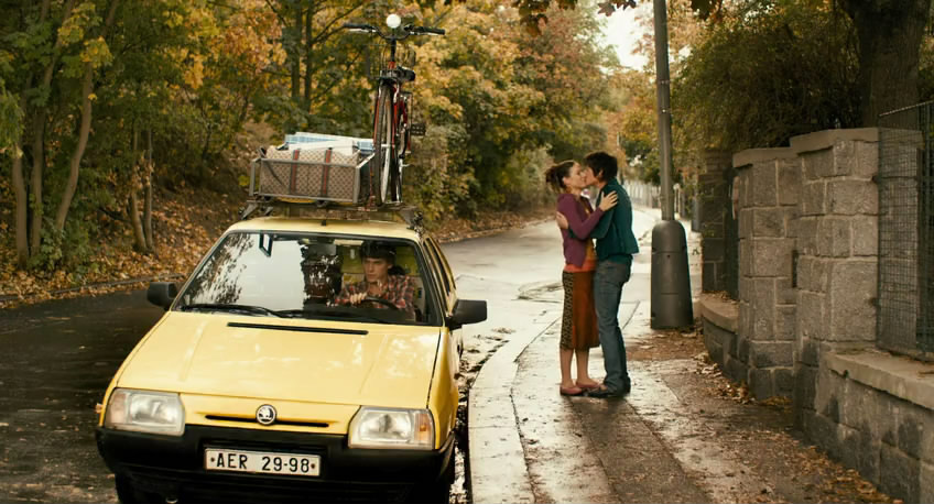 受到诱惑的女人剧照的剧照