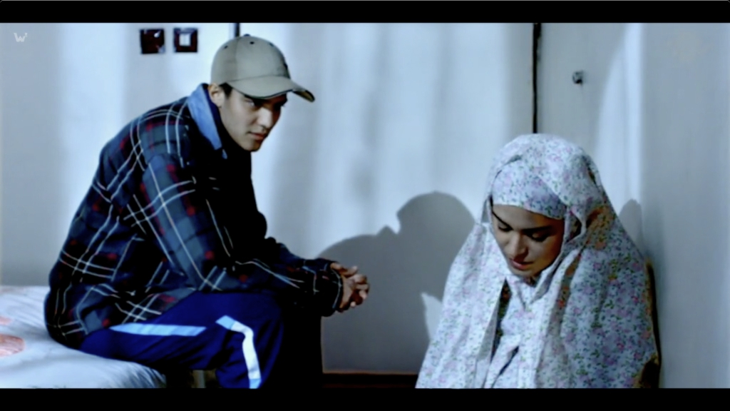 镜中自己剧照的剧照