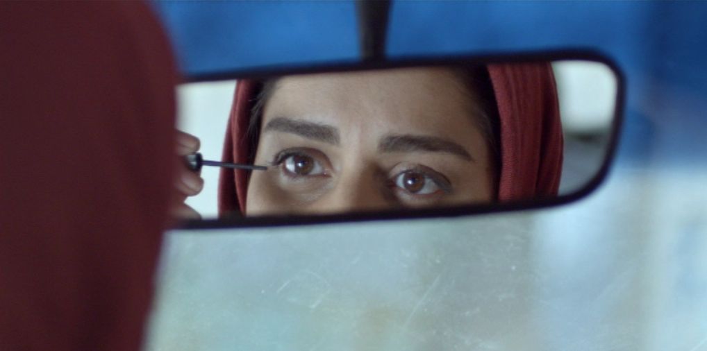 镜中自己剧照的剧照