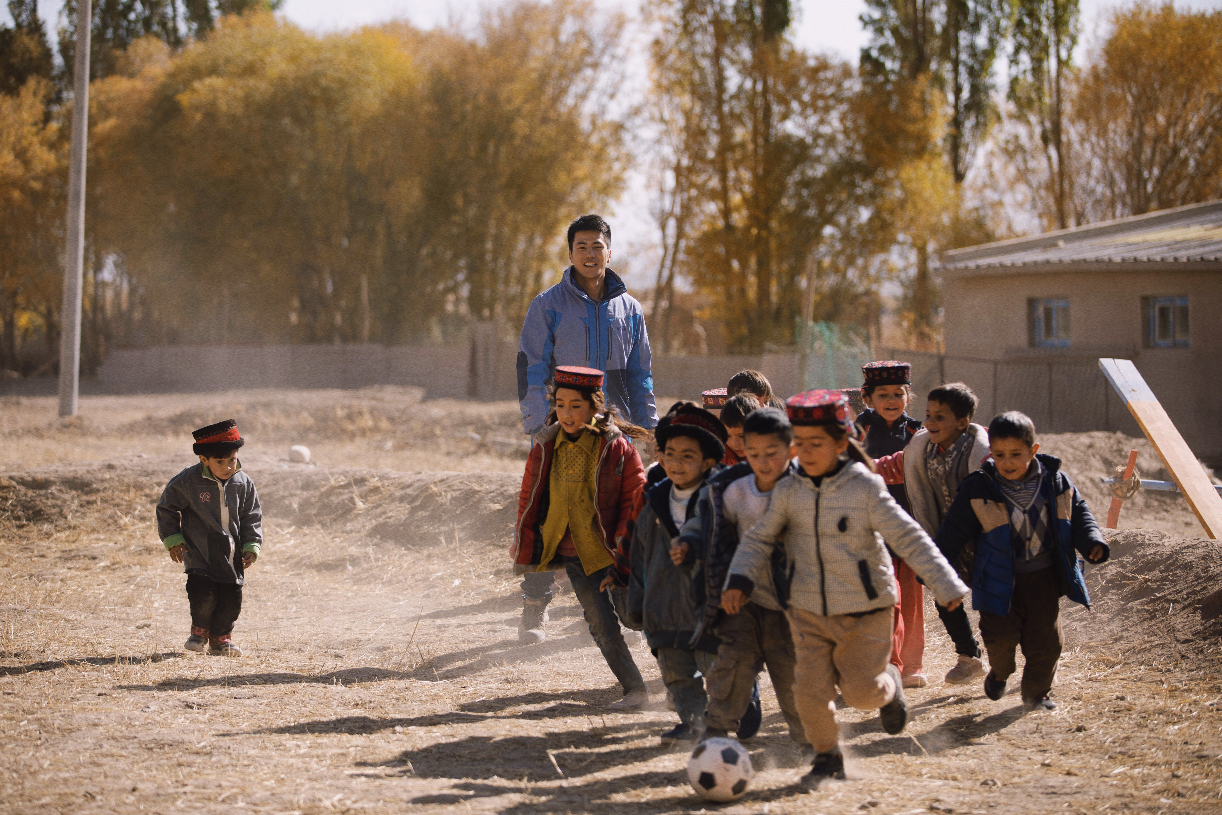 阳光照耀塔什库尔干剧照的剧照