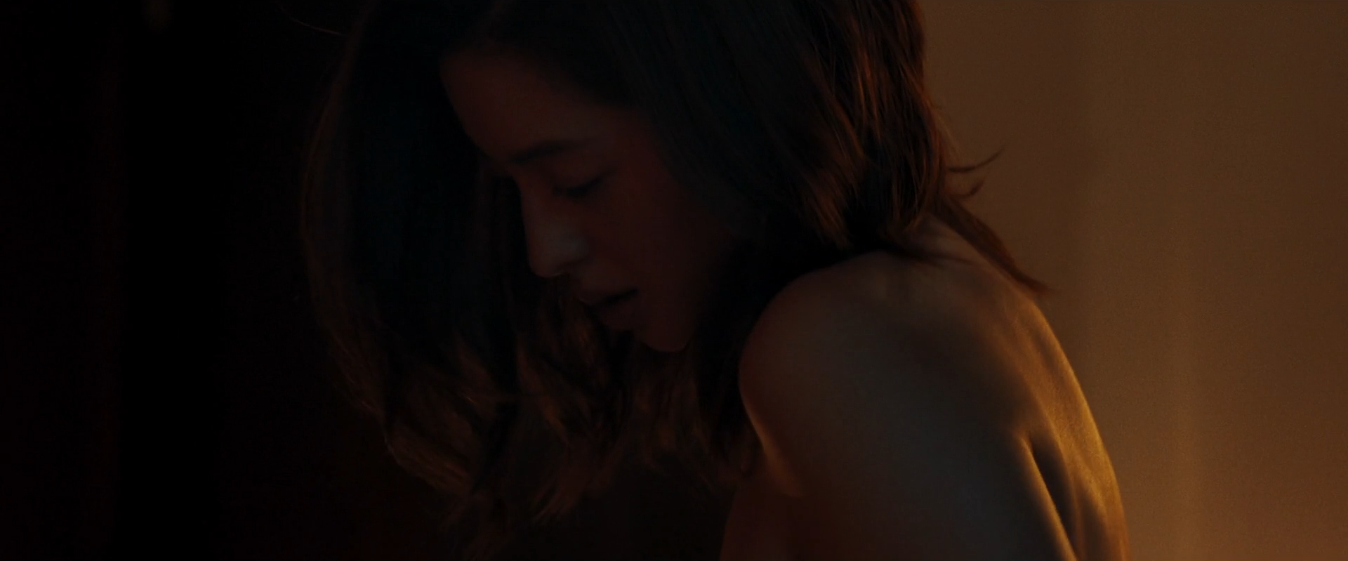 不想一个人剧照的剧照