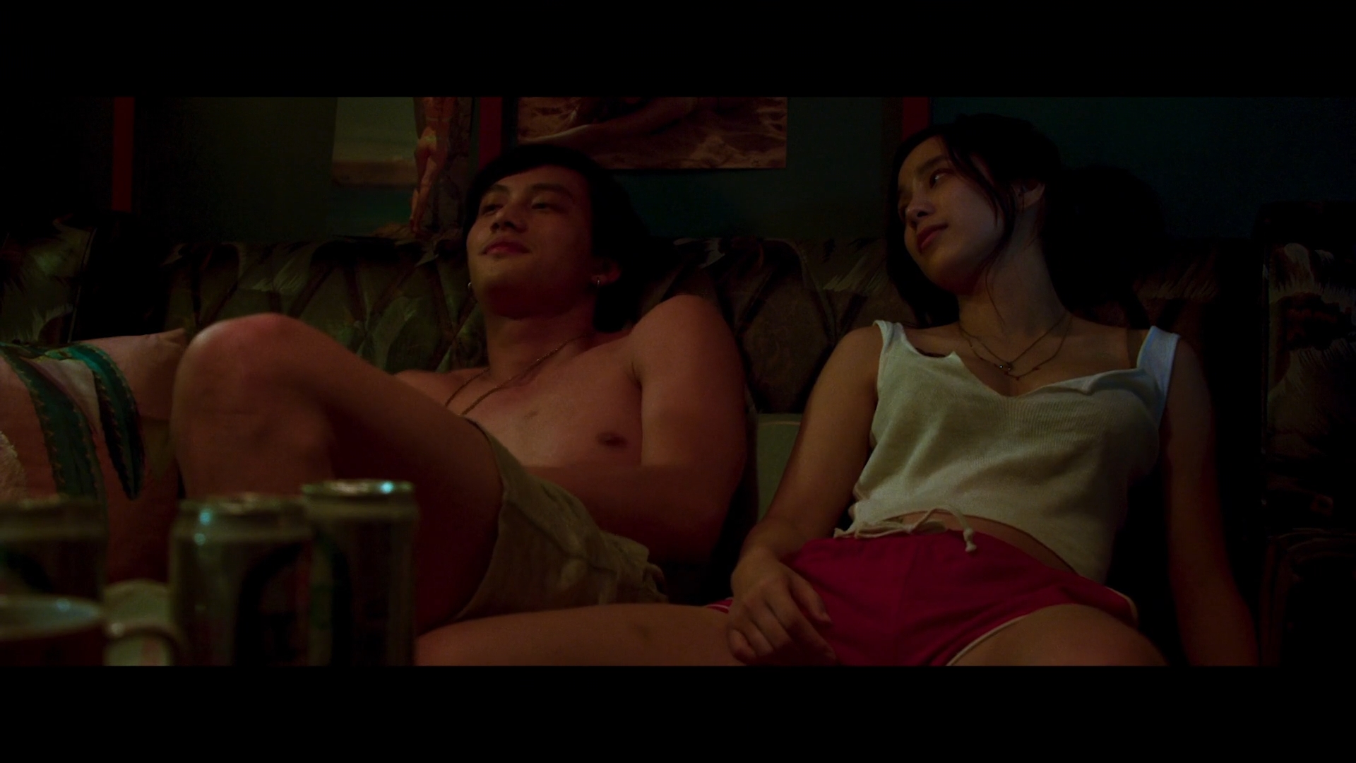 不想一个人剧照的剧照