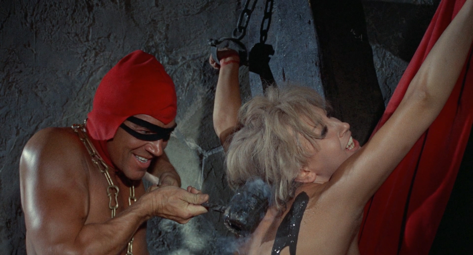 惨杀古城剧照的剧照