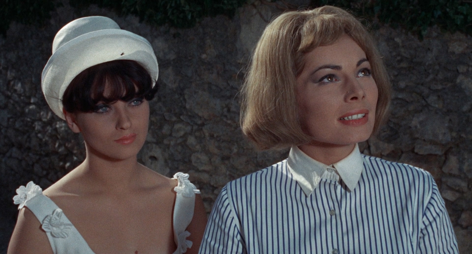 惨杀古城剧照的剧照