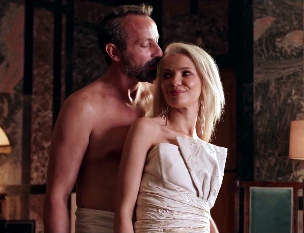 迪拜的女孩剧照的剧照