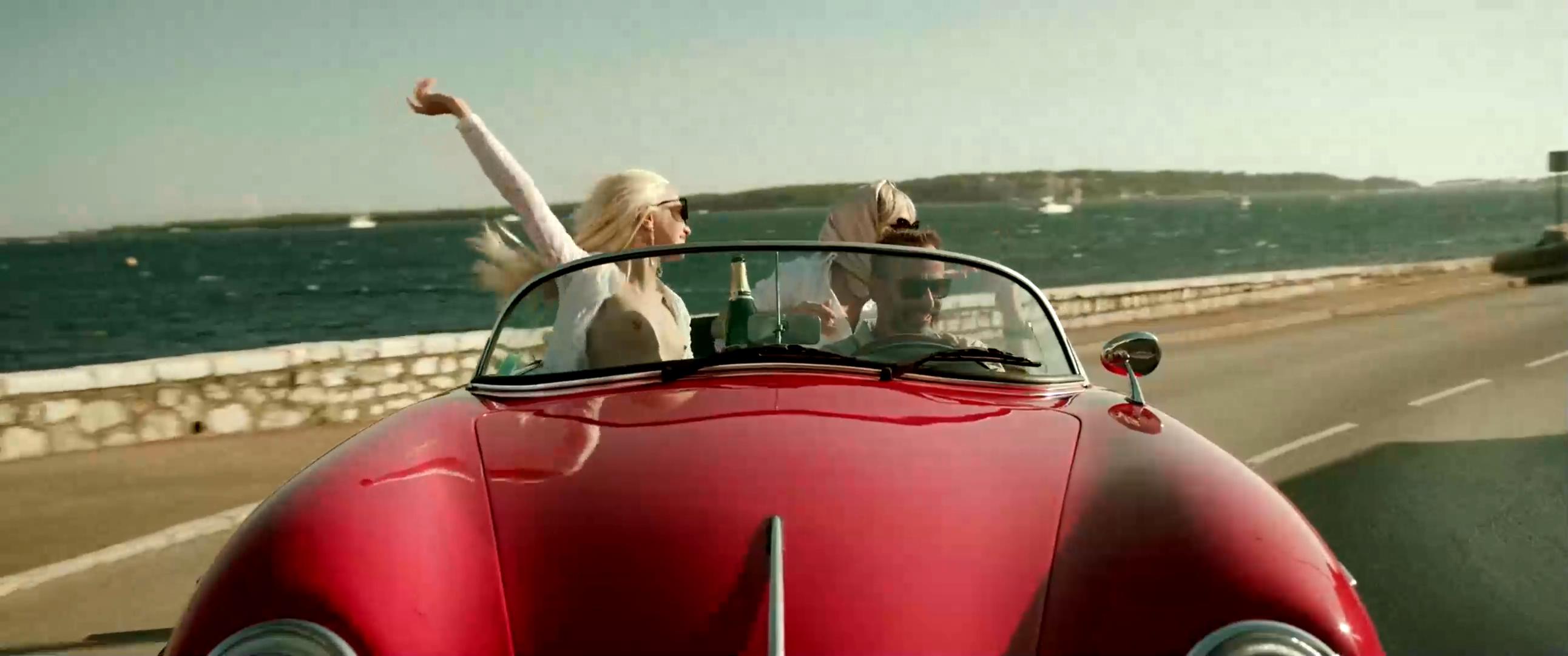 迪拜的女孩剧照的剧照