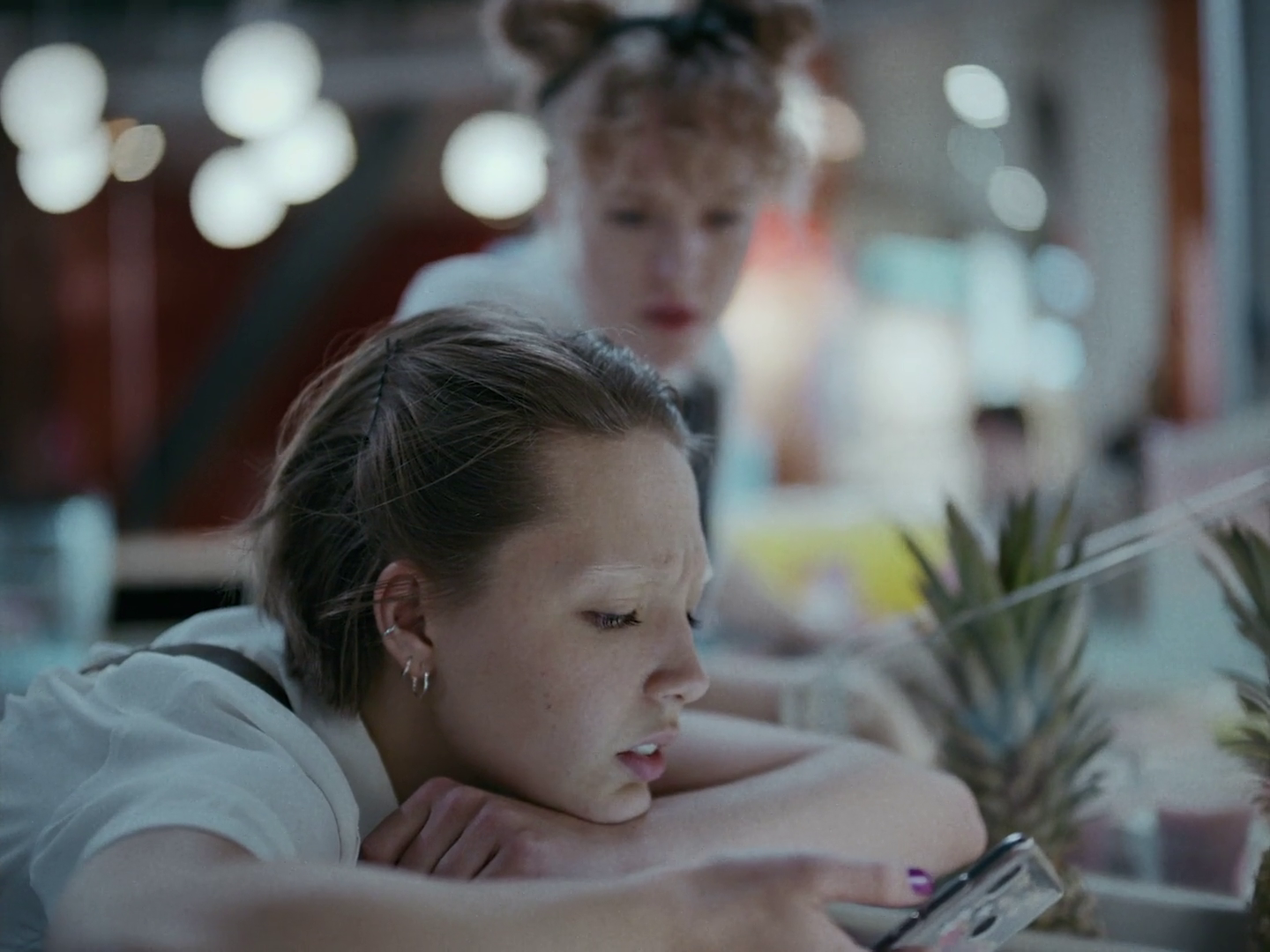 女孩画像剧照的剧照