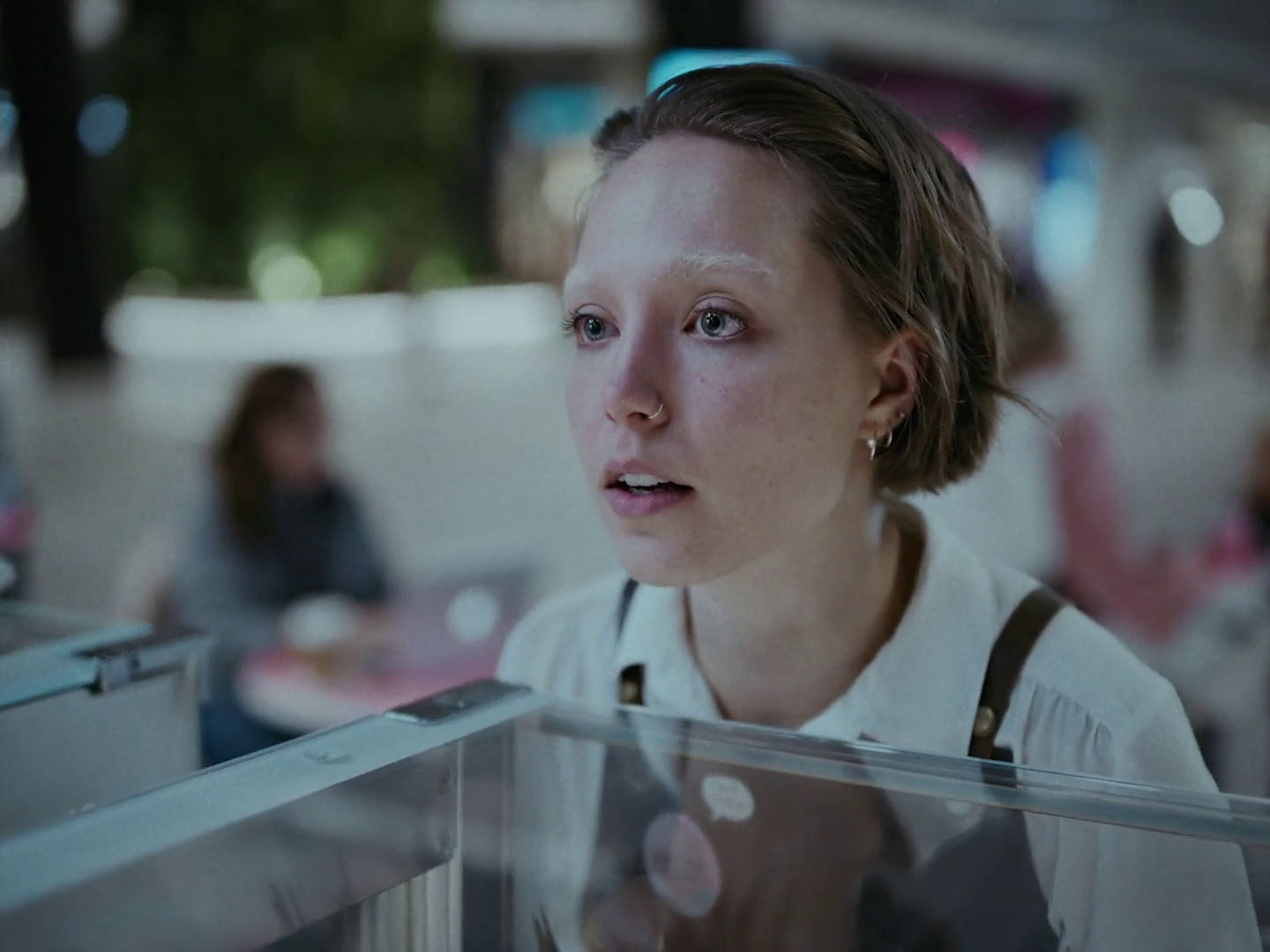 女孩画像剧照的剧照