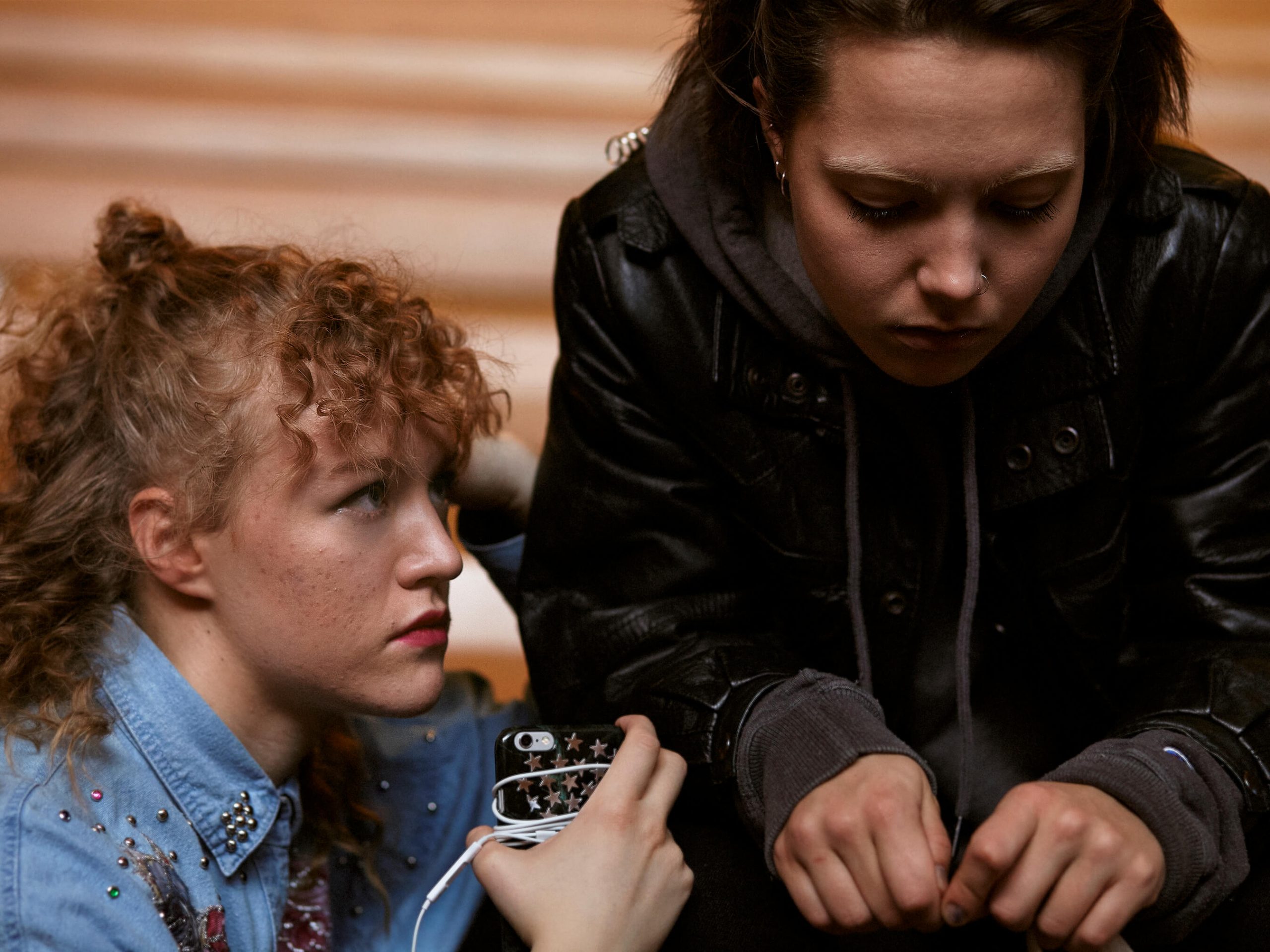 女孩画像剧照的剧照