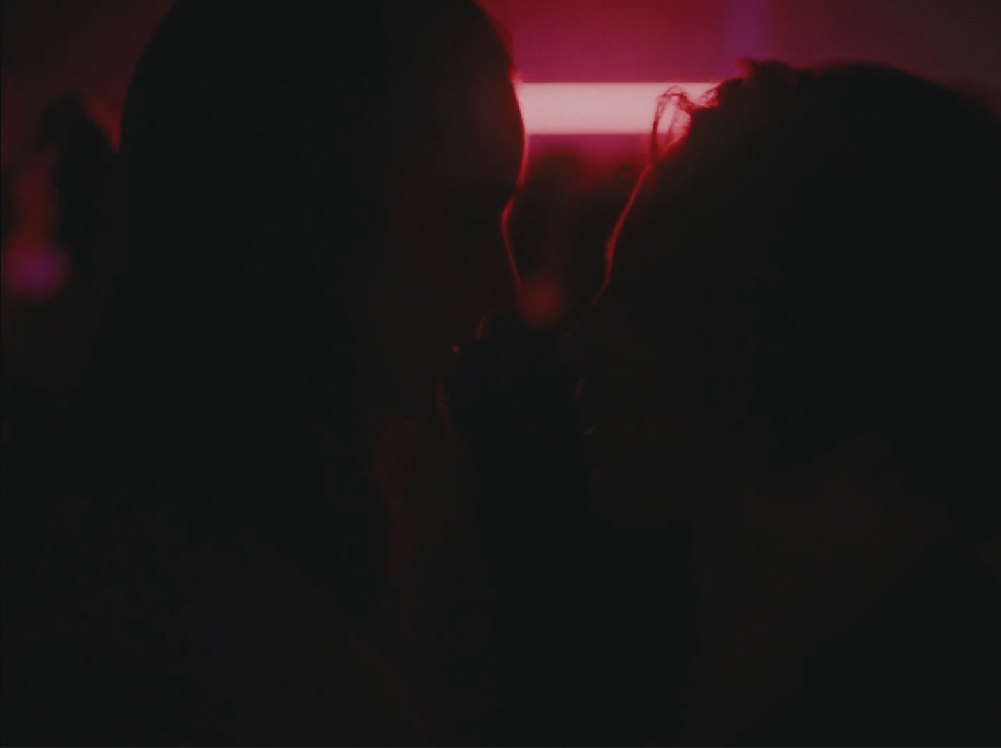 女孩画像剧照的剧照