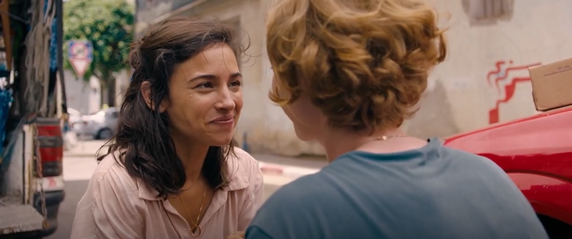 在爆炸前吻我剧照的剧照