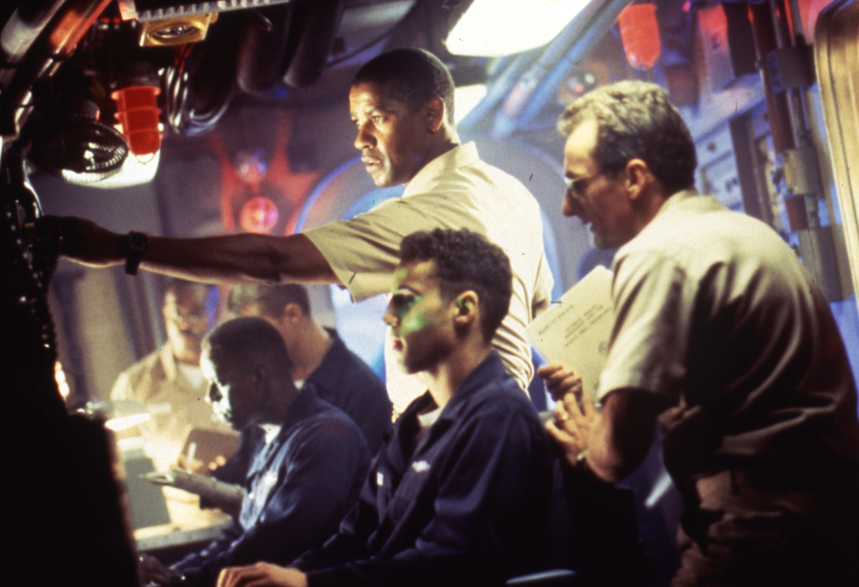 红潮风暴剧照的剧照